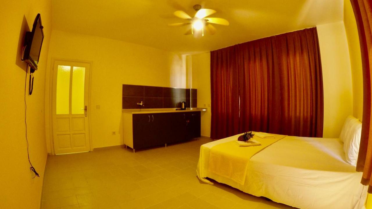 Flamingo Beach & Suite Mahmutlar Exterior foto